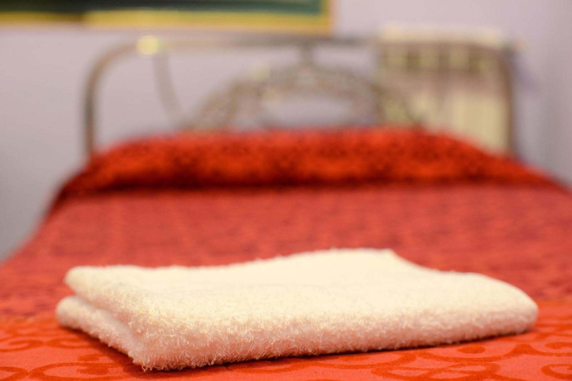Hostal Horizonte Madrid "Check-In On-Line Recepcion 14H-23H" Exterior foto