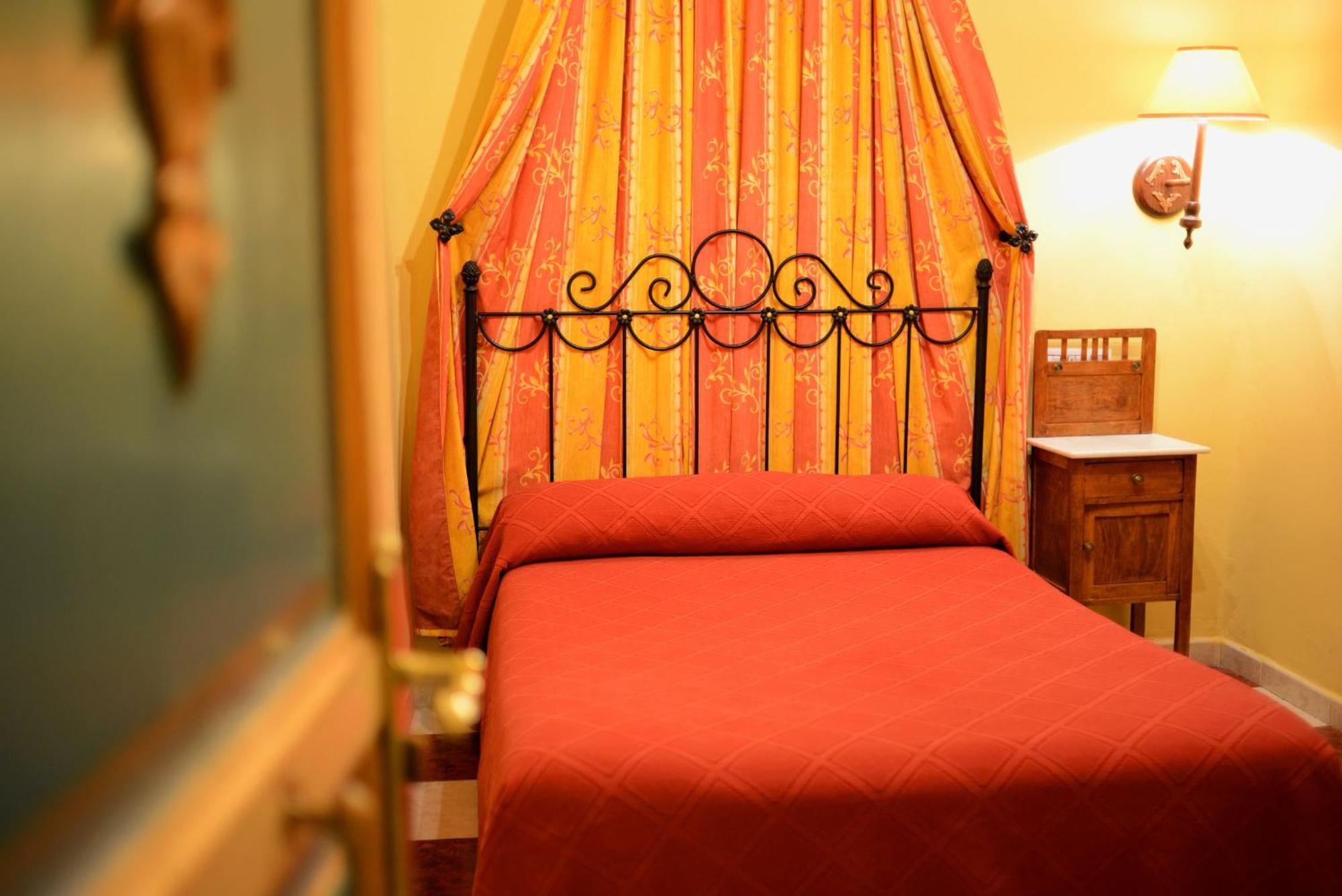 Hostal Horizonte Madrid "Check-In On-Line Recepcion 14H-23H" Exterior foto