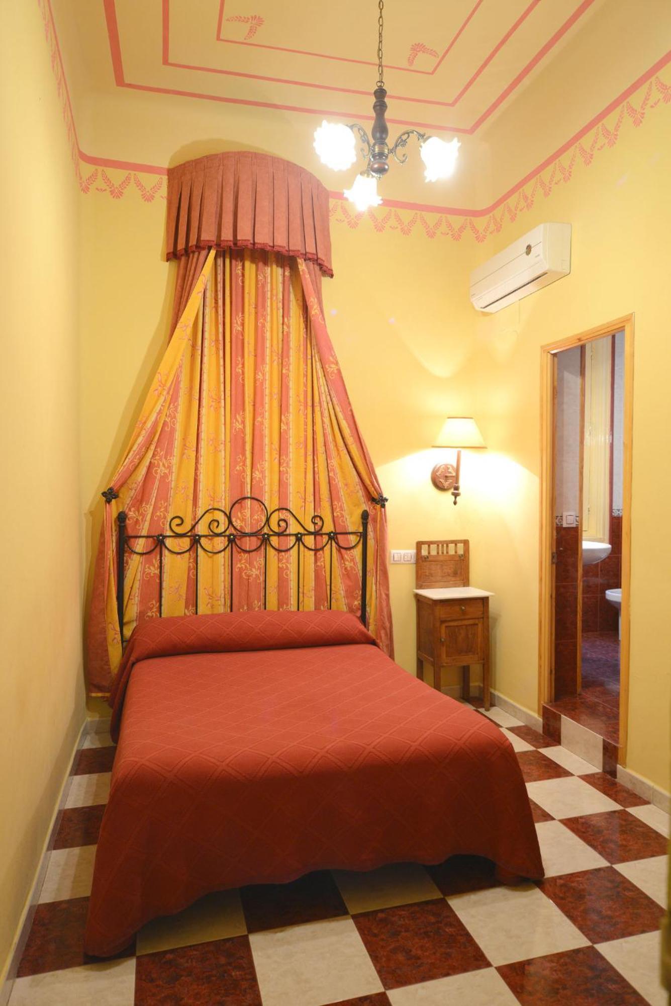 Hostal Horizonte Madrid "Check-In On-Line Recepcion 14H-23H" Exterior foto